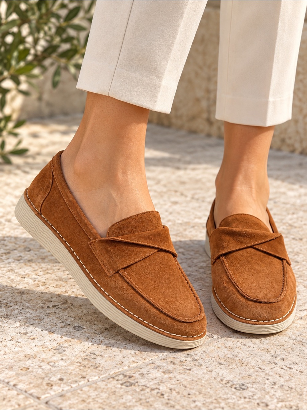BRIOSO Clarence Cognac Suede Leather Loafers Women’s 8.5 M NWOT